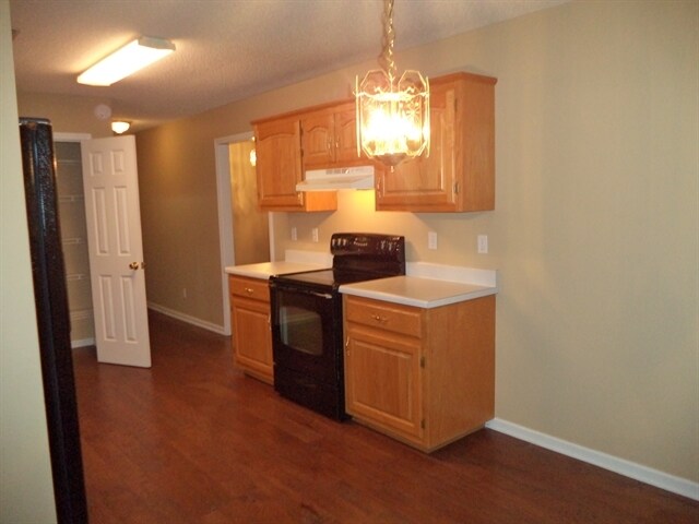 Building Photo - 2306 Sir Edward Ln