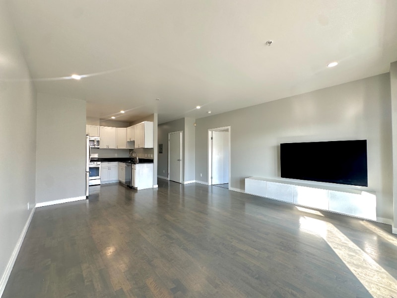 Building Photo - 4343 3rd St