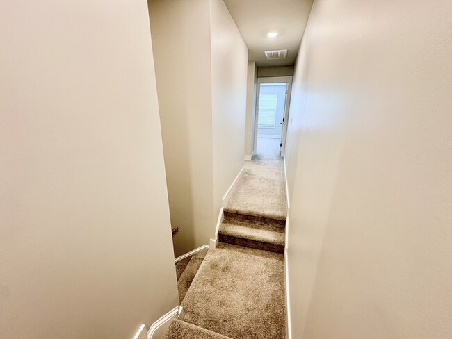Building Photo - 203 Grange Vly Ln