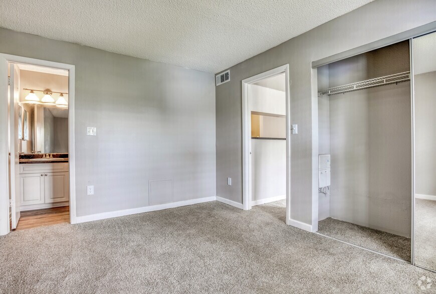 Tamarind Bay Apartments 11400 4th St N Saint Petersburg FL 33716