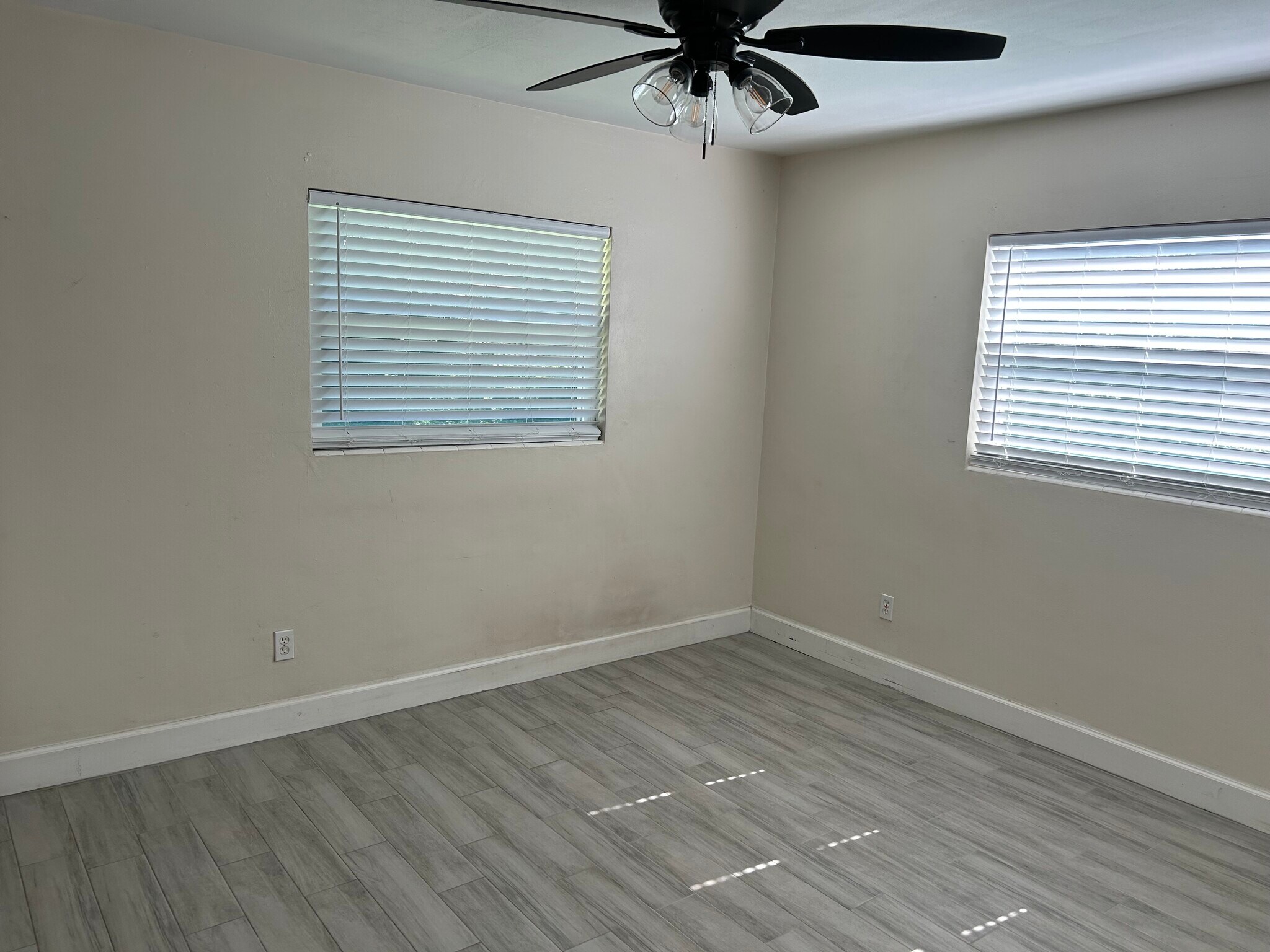 Building Photo - 108 Frances Dr