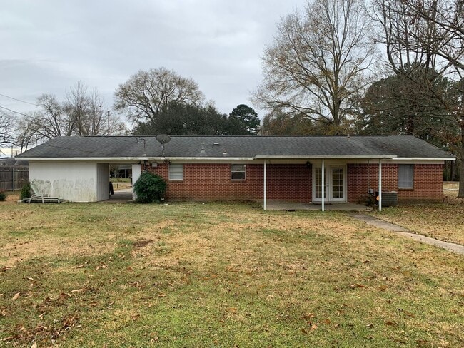 Building Photo - 3016 Burson Dr