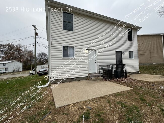 Building Photo - Available NOW!! NORTHEAST NASHVILLE: two-s...