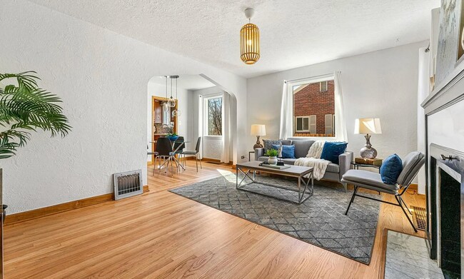 Building Photo - 1380 Hudson St