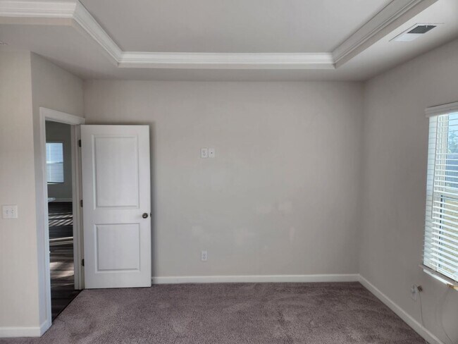 Building Photo - Charming 3-Bedroom, 2-Bathroom Single-Family Home in The Vineyards of Charlotte