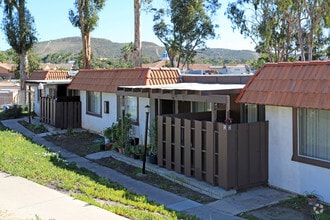 Building Photo - Cerro Carmel Apts