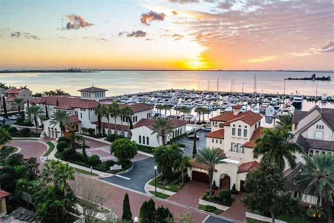 Building Photo - 6002 Printery St