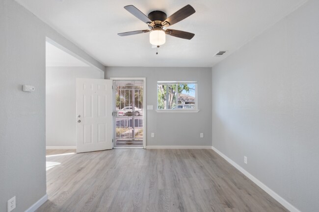 Building Photo - 53 Alturas Ave