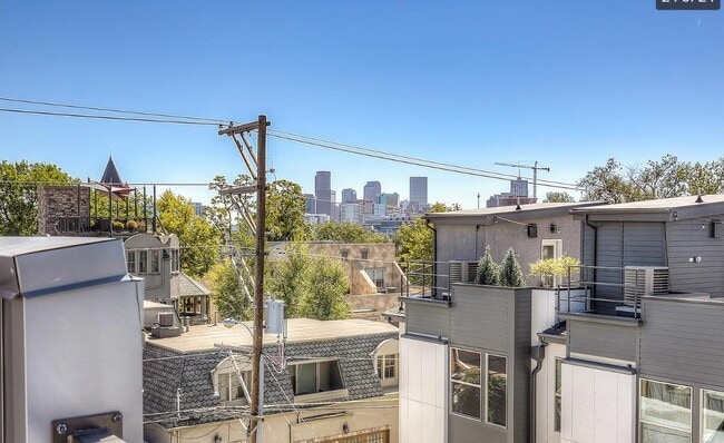 Building Photo - 3032 Zuni St