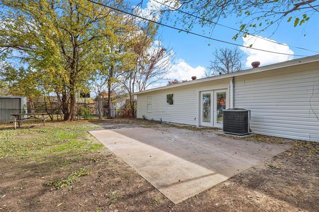 Building Photo - 5832 Tracyne Dr