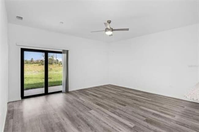 Building Photo - 4426 24th St SW