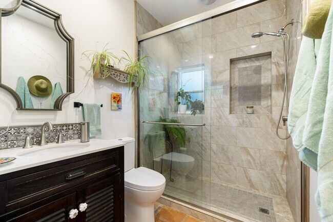 Building Photo - 53845 Avenida Cortez