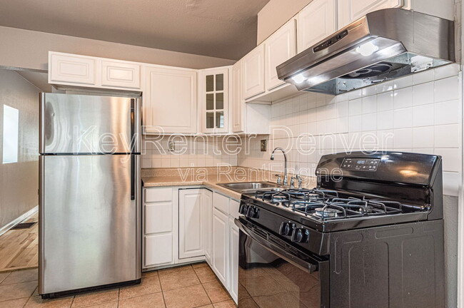 Primary Photo - 3783 Franklin St