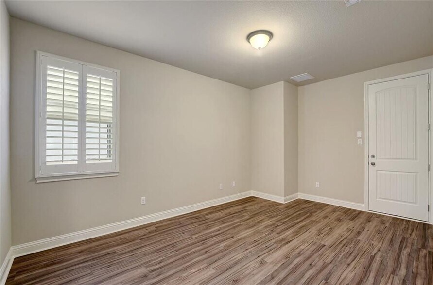 Building Photo - 6012 Whipple Way