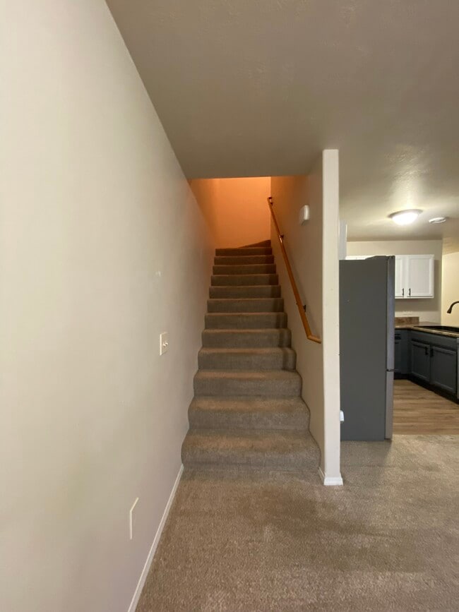 Building Photo - 6511 S Santa Rosa Pl