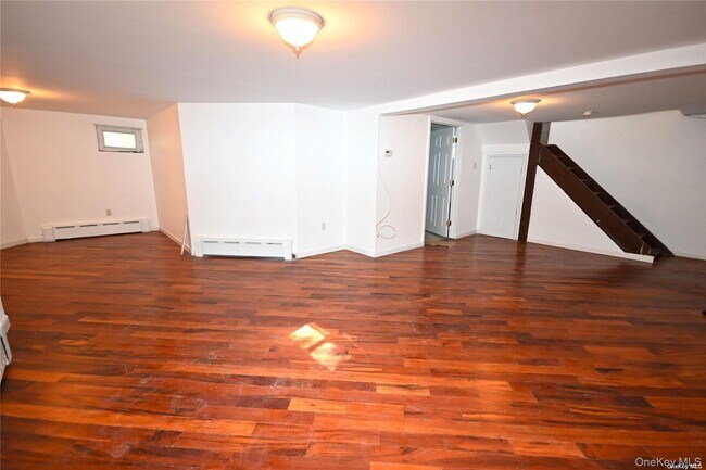 Building Photo - 21 Arrandale Ave