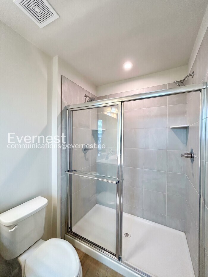 Building Photo - 8808 Stevenson Ln