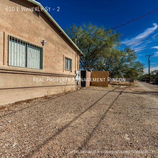 Building Photo - 610 E Waverly St