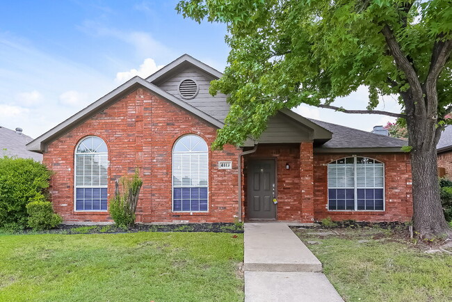 Building Photo - 4813 Cable Dr