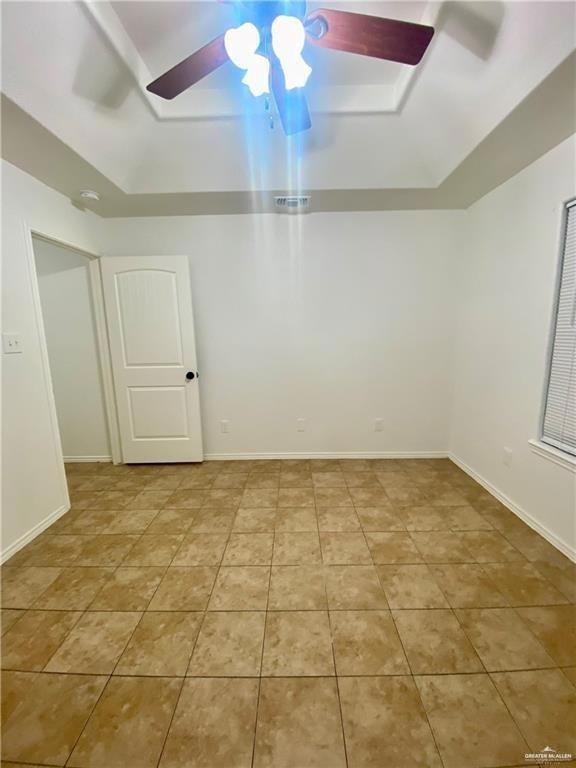 Building Photo - 15 E St