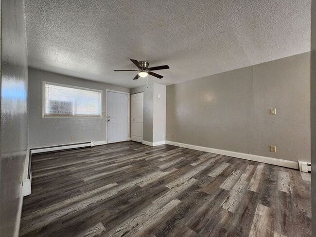 Building Photo - Cozy 2-Bed, 1-Bath Apartment – Upper Level with Covered Outdoor Space!