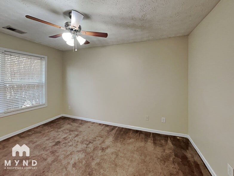 Building Photo - 161 Alton Cir