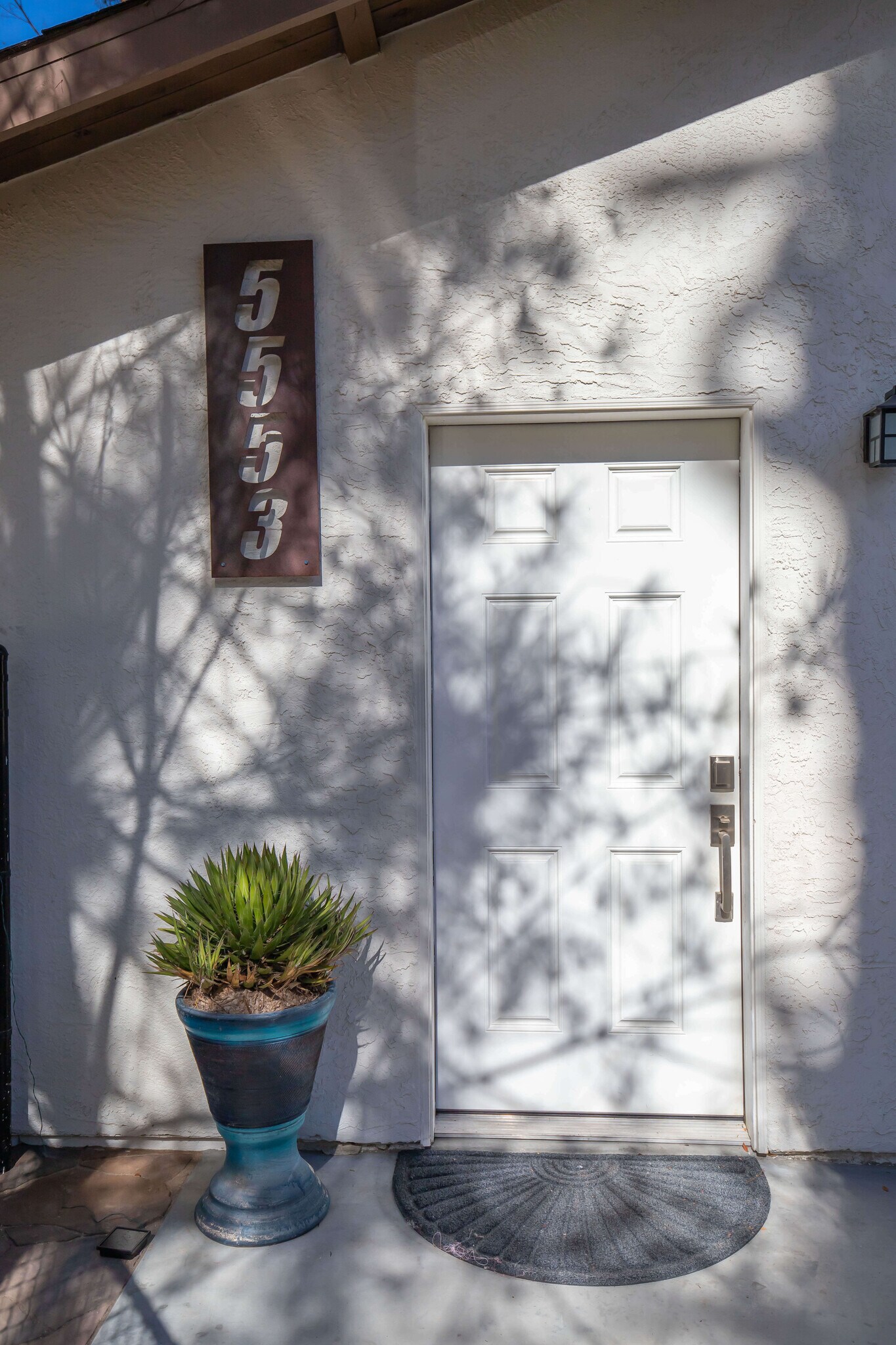 Building Photo - 5553 Yerba Anita Dr