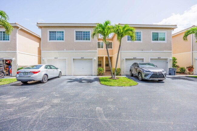 Building Photo - 5441 Via Delray Blvd