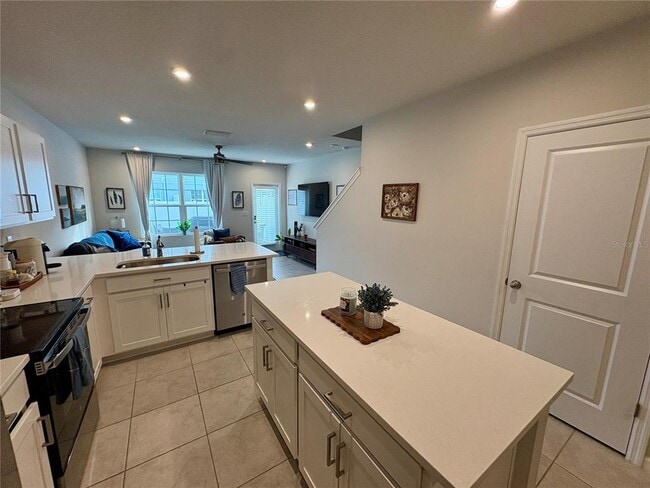 Building Photo - 4644 Old Blush St