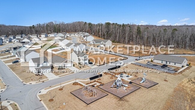 Building Photo - 3354 Brighton Dr