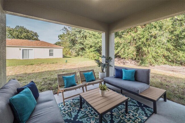 Building Photo - 1701 Pilchard Dr