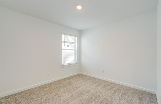 Building Photo - 8707 Shumard Oak Dr