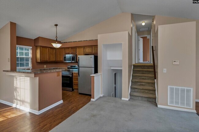 Building Photo - 100 Woodspur Rd