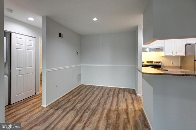 Building Photo - 5351 Smooth Meadow Way