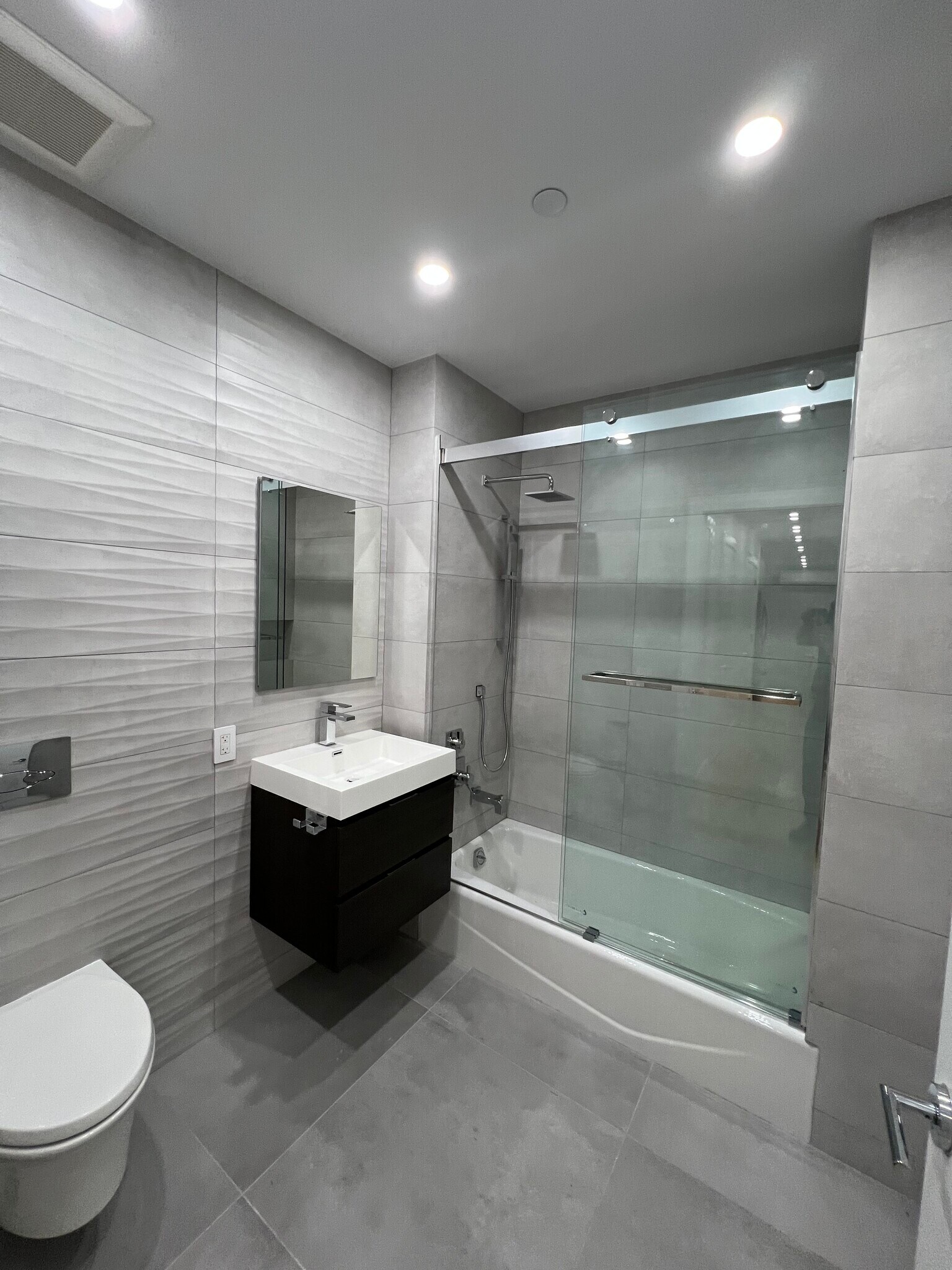 Building Photo - 244 Water St