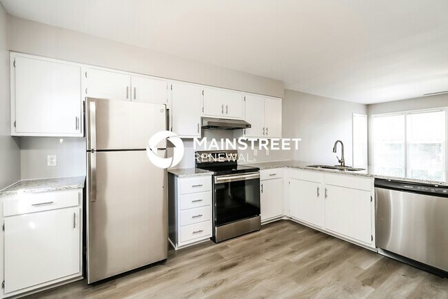 Building Photo - 3 Bedroom Pet-Friendly Home in GARNER, NC with Main Street Renewal