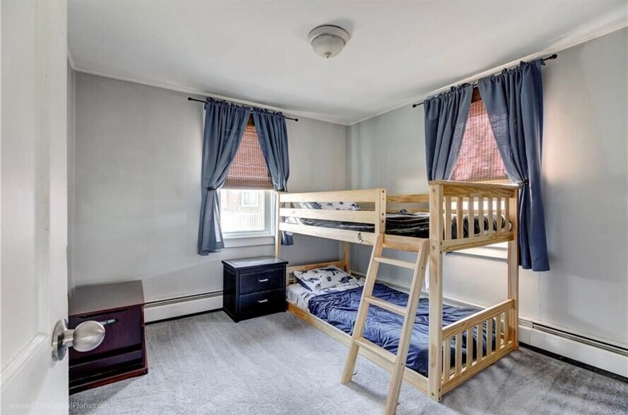 Building Photo - 29 Sherwood Rd