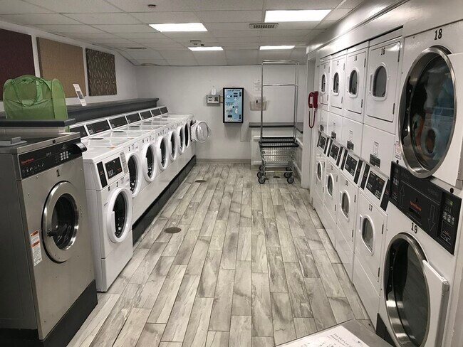 Building Photo - 44 Washington St