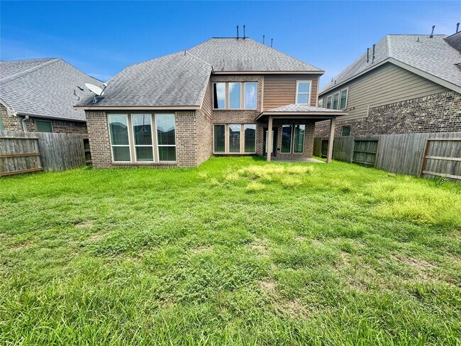 Building Photo - 2310 Falcon Brook Dr