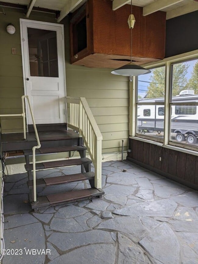 Building Photo - South Side Efficiency