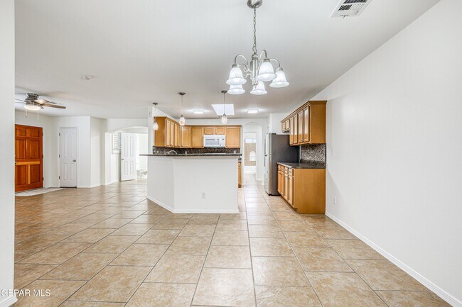 Building Photo - 6289 Cosecha Luna Cir