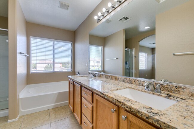 Building Photo - GORGEOUS 2 STORY HOME*4 BEDROOMS*TONS OF UPGRADES*STAINLESS STEEL APPLIANCES*