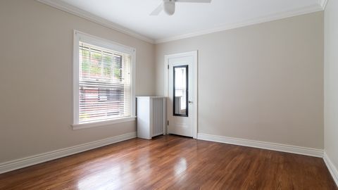 Building Photo - 732 Hinman Ave