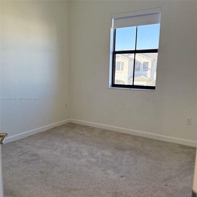 Building Photo - 13370 SW 287th Ter