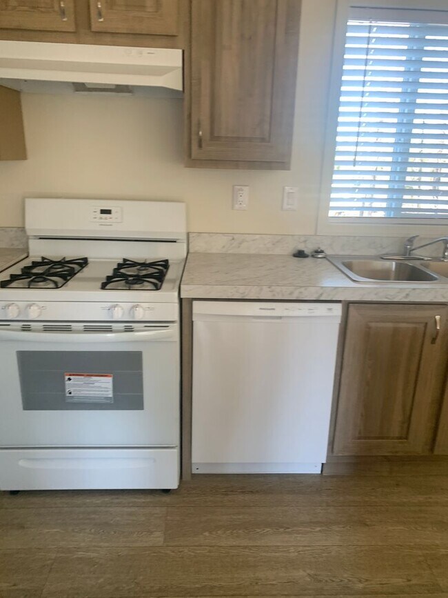 Building Photo - Magalia Home for rent, 3bed 2bath, enclose...