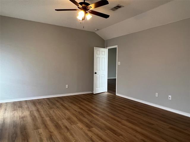 Building Photo - 421 Parkshire Dr