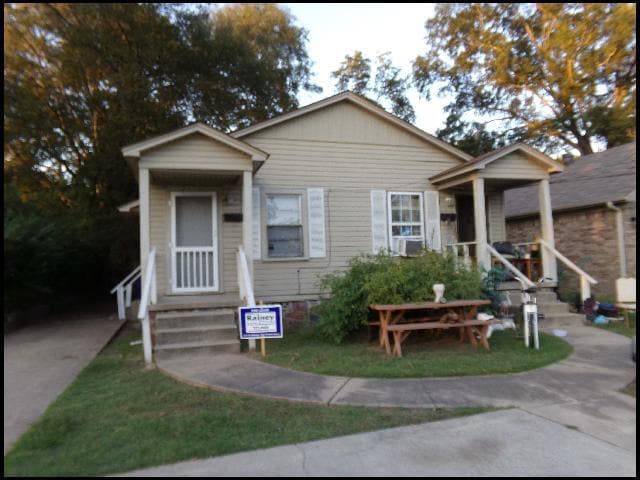 Building Photo - 2115 W 16th St