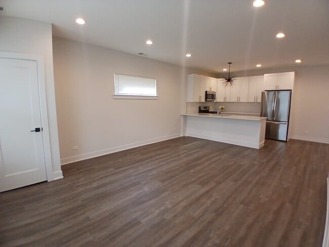 Building Photo - 4608 S Indiana Ave