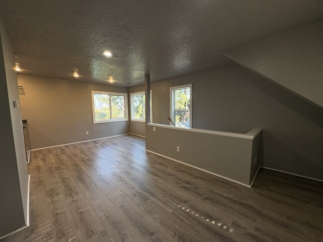 Building Photo - 1275 SW College St