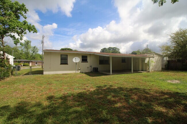 Building Photo - Flexible 3BR Home with Bonus Room, Covered Patio & Fully Fenced Yard